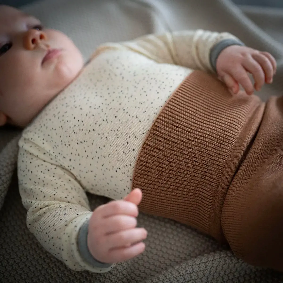 THE WOOLLY BABY PANTS - camel - Image 3