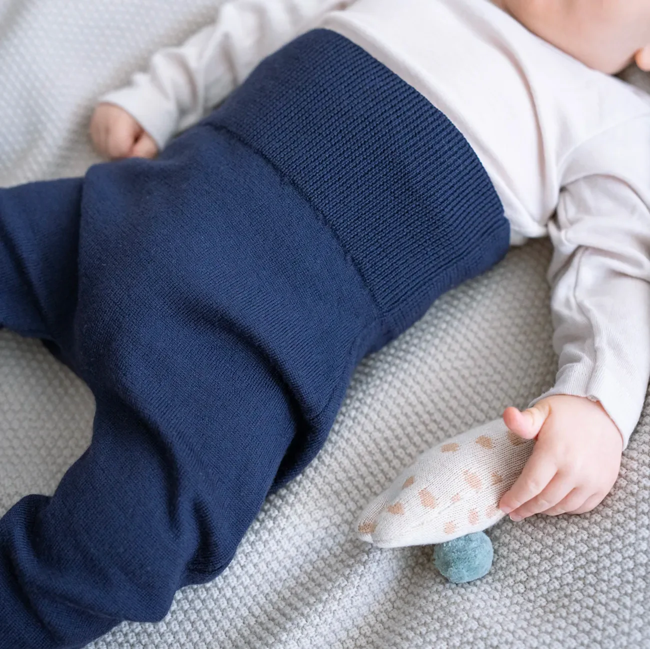 THE WOOLLY BABY PANTS - midnight blue - Image 2