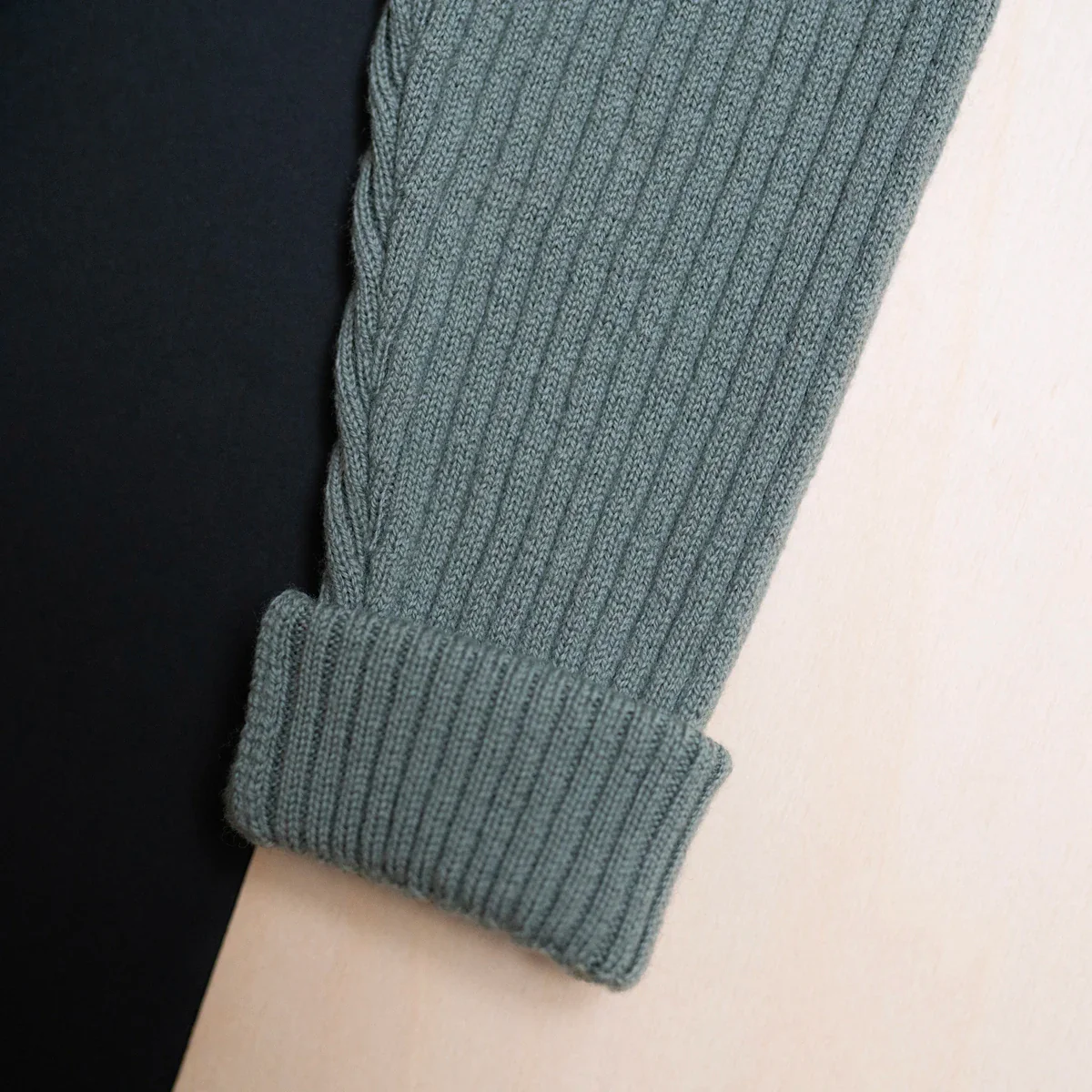 THE WOOLLY LEGGINGS - sage - Image 3