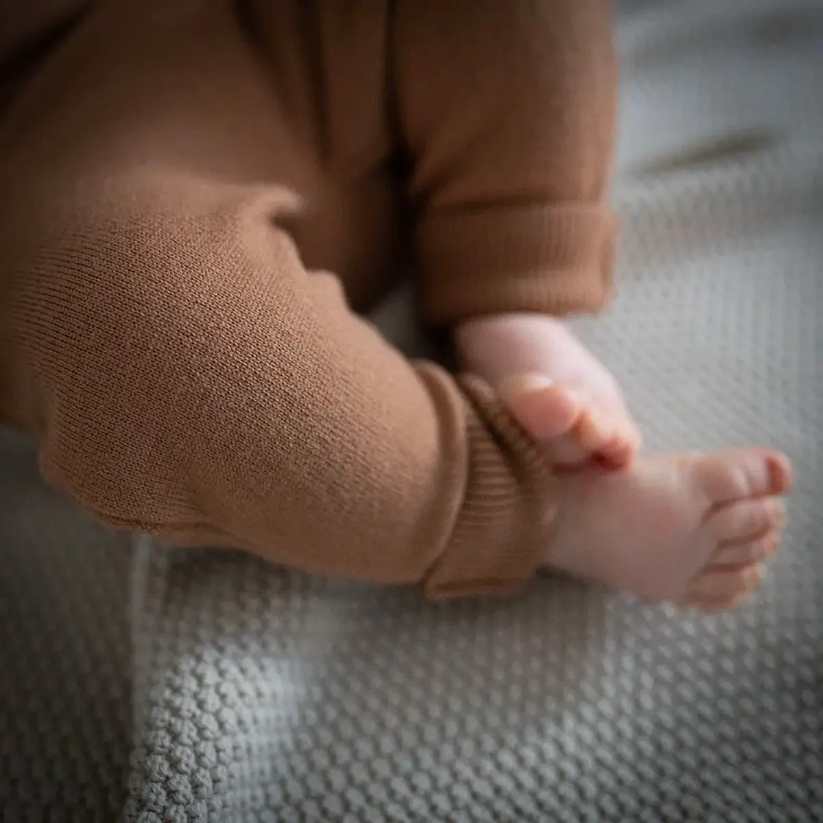 THE WOOLLY BABY PANTS - camel - Image 10