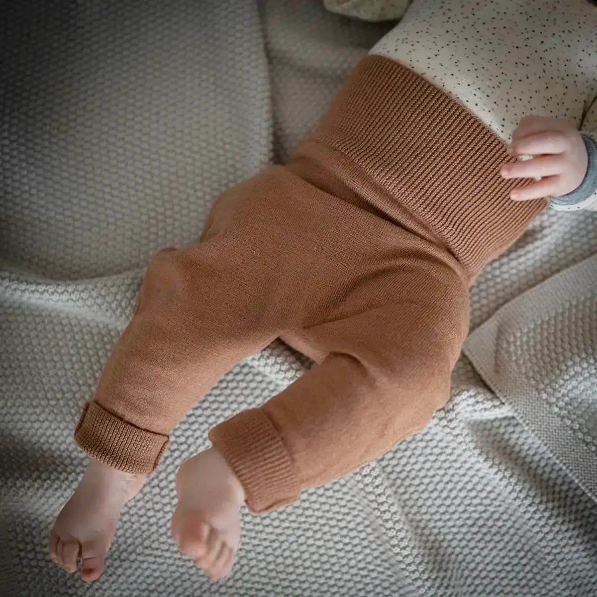 THE WOOLLY BABY PANTS - camel - Image 5