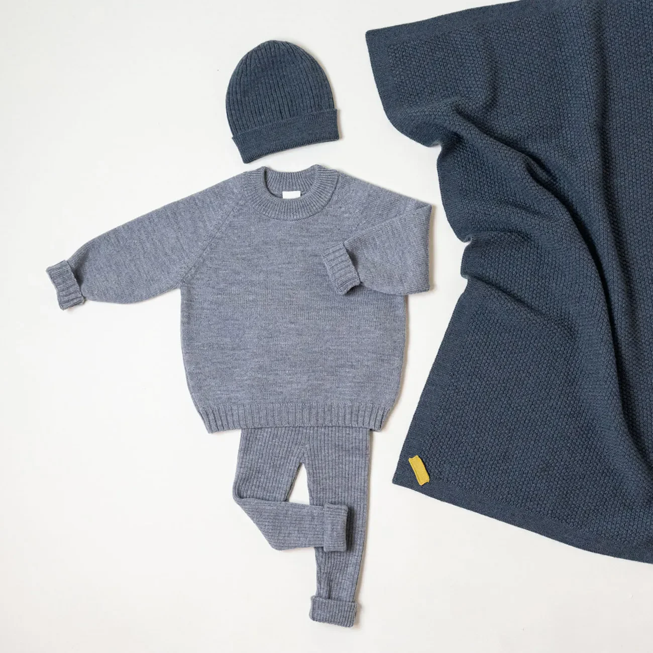 THE WOOLLY BEANIE - graphite grey - Image 4