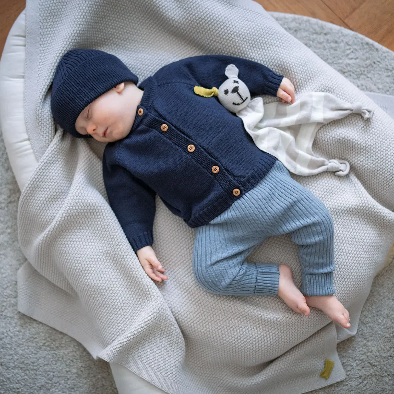 THE WOOLLY BEANIE - midnight blue - Image 5