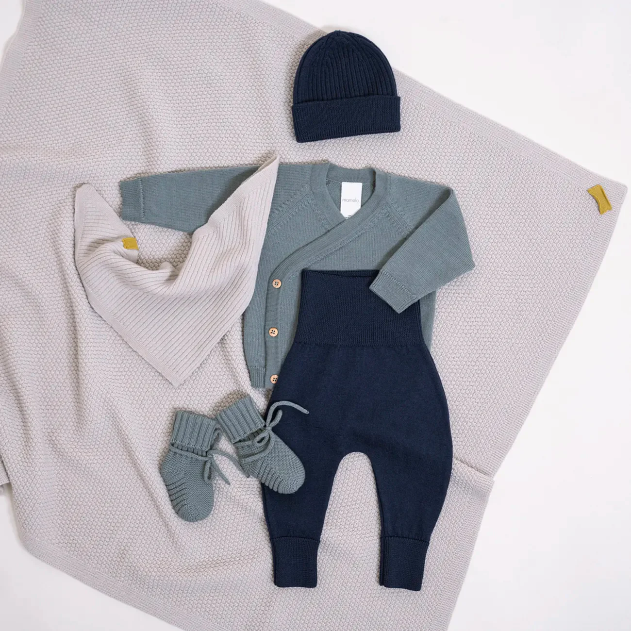 THE WOOLLY BEANIE - midnight blue - Image 6