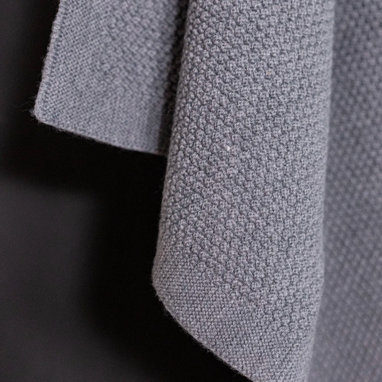 THE WOOLLY BLANKET - cloud grey - Image 5
