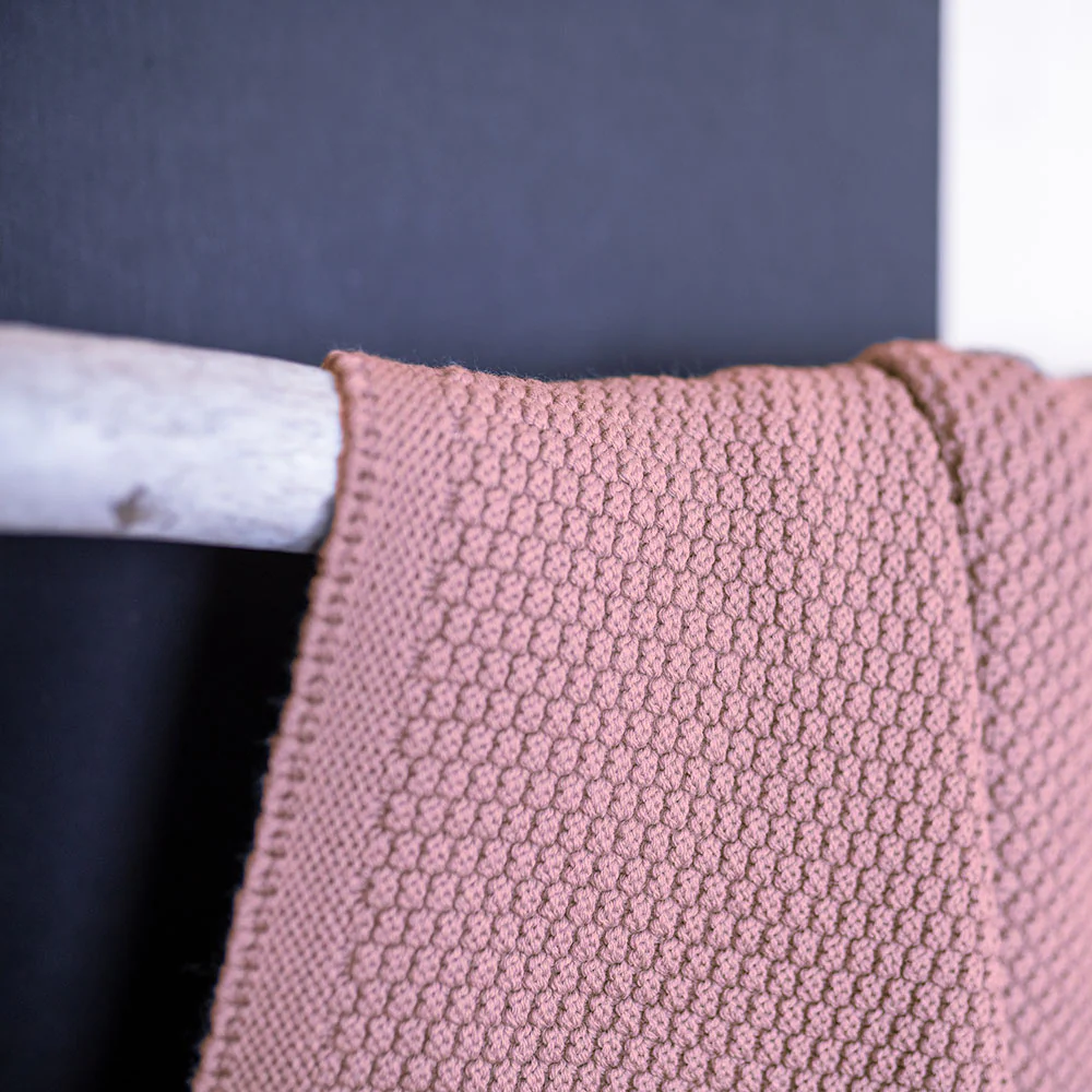 THE WOOLLY BLANKET - rose - Image 9