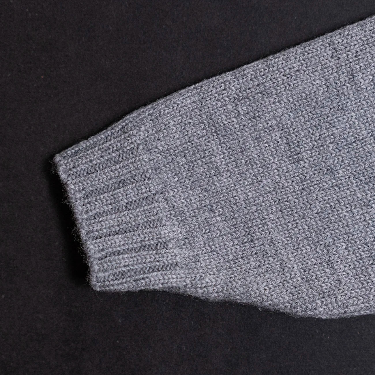 THE WOOLLY SWEATER - cloud grey - Image 7