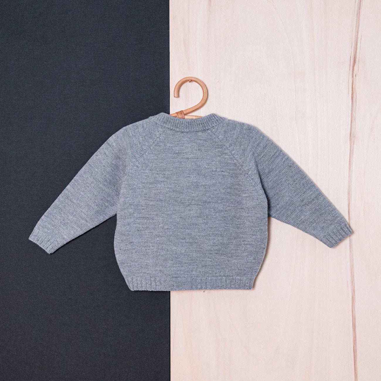THE WOOLLY CARDIGAN - cloud grey - Image 7
