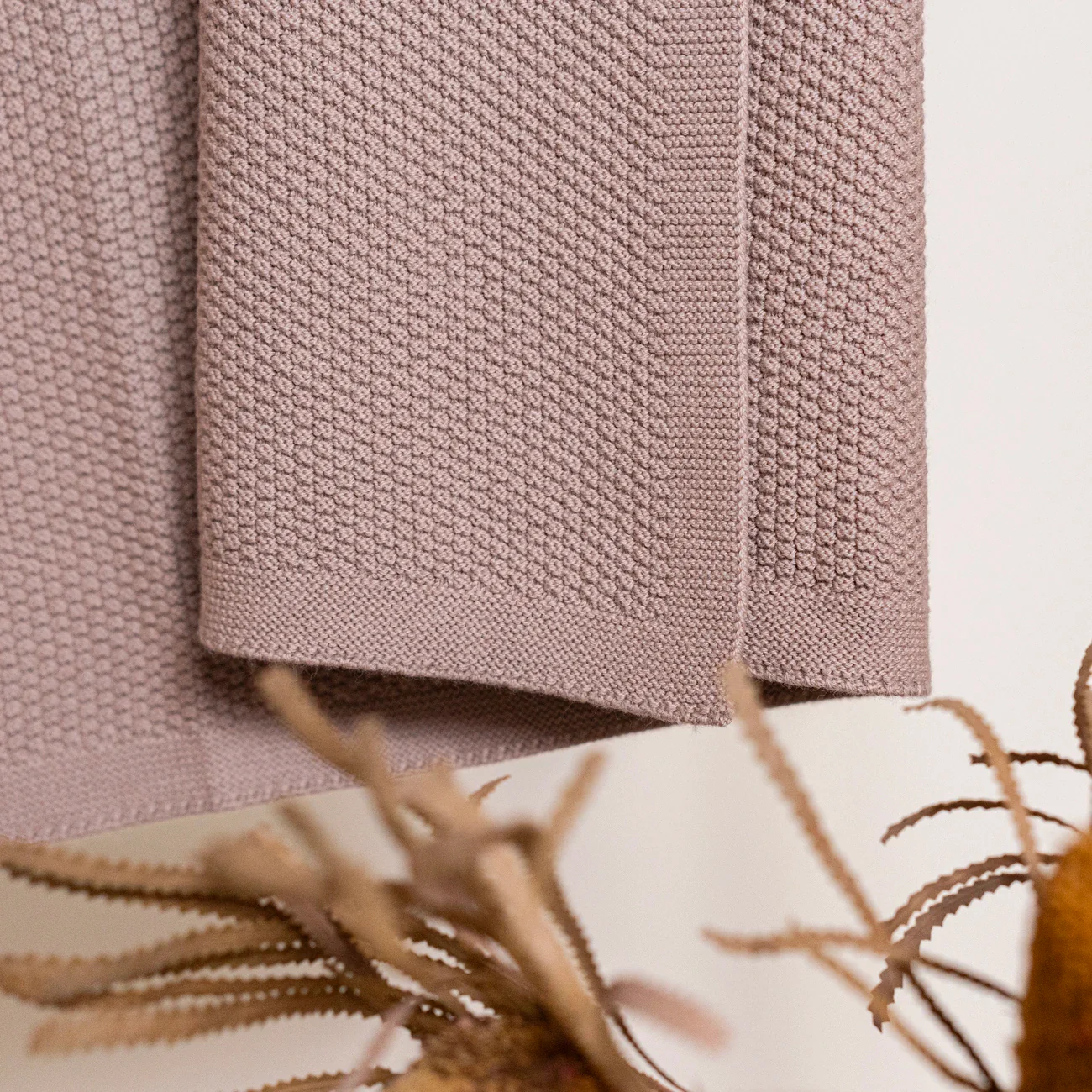 THE WOOLLY FAMILY BLANKET - cappuccino - Image 3