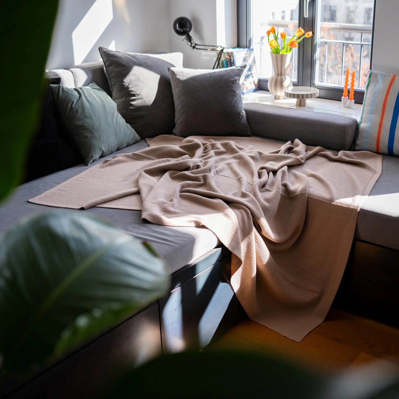 THE WOOLLY FAMILY BLANKET - cappuccino - Image 5