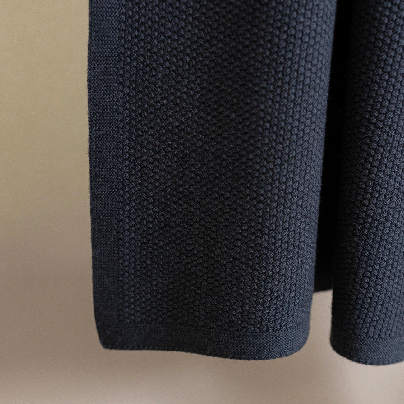THE WOOLLY FAMILY BLANKET - graphite grey - Image 3