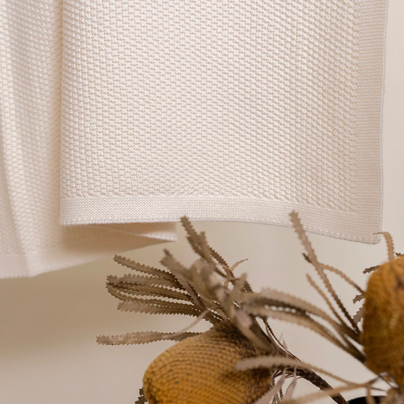 THE WOOLLY FAMILY BLANKET - pure - Image 9