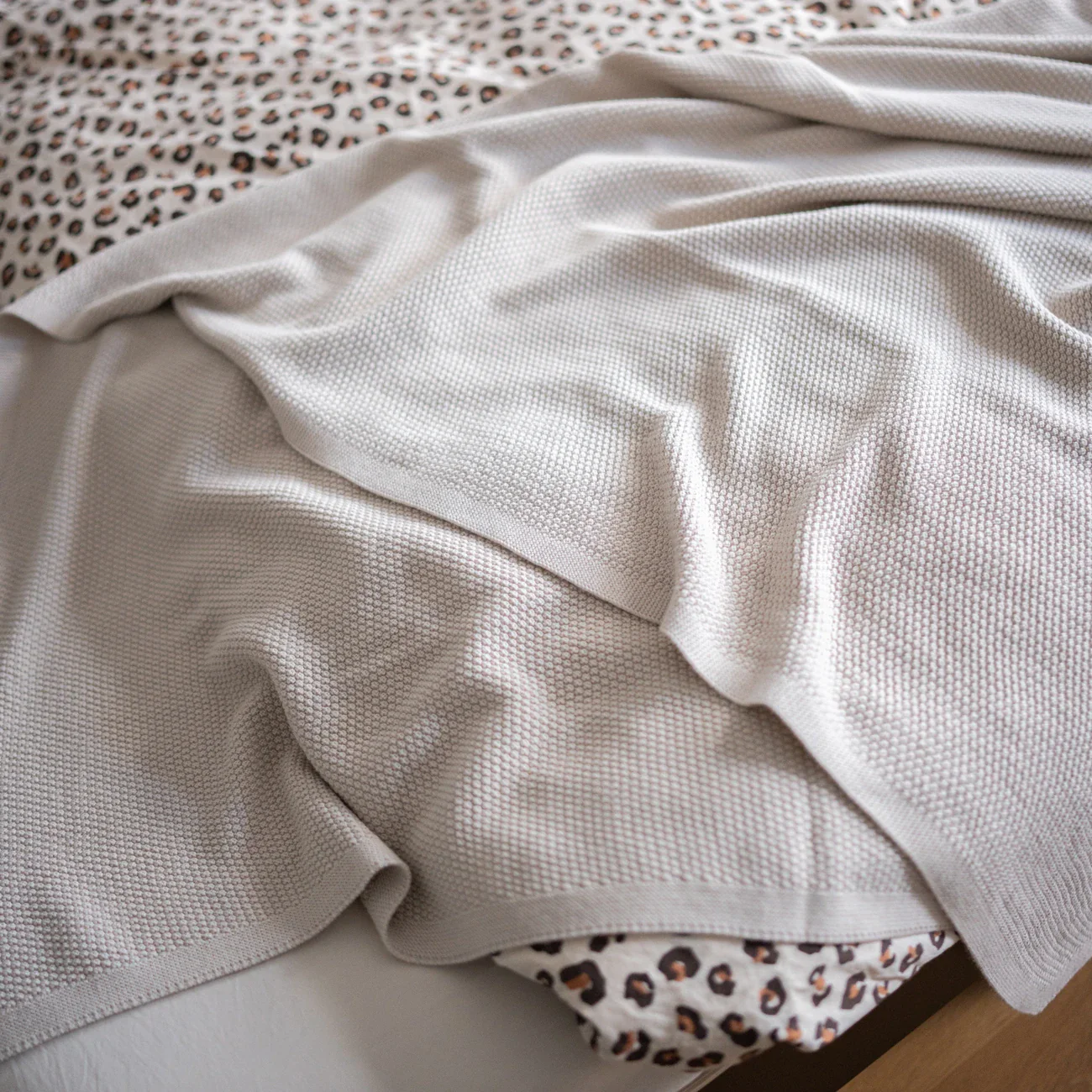 THE WOOLLY FAMILY BLANKET - sand - Image 7