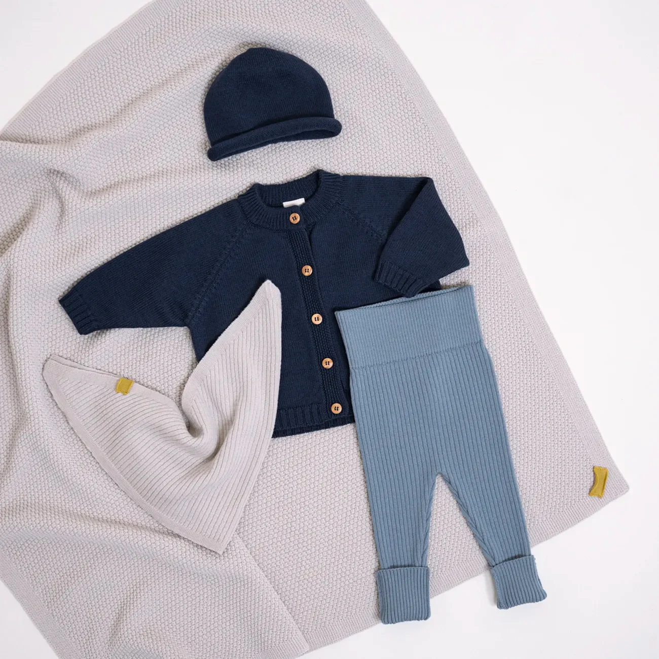 THE WOOLLY CARDIGAN - midnight blue - Image 8