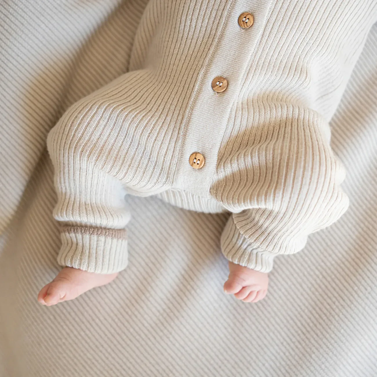 THE WOOLLY ONESIE - cappuccino - Image 4
