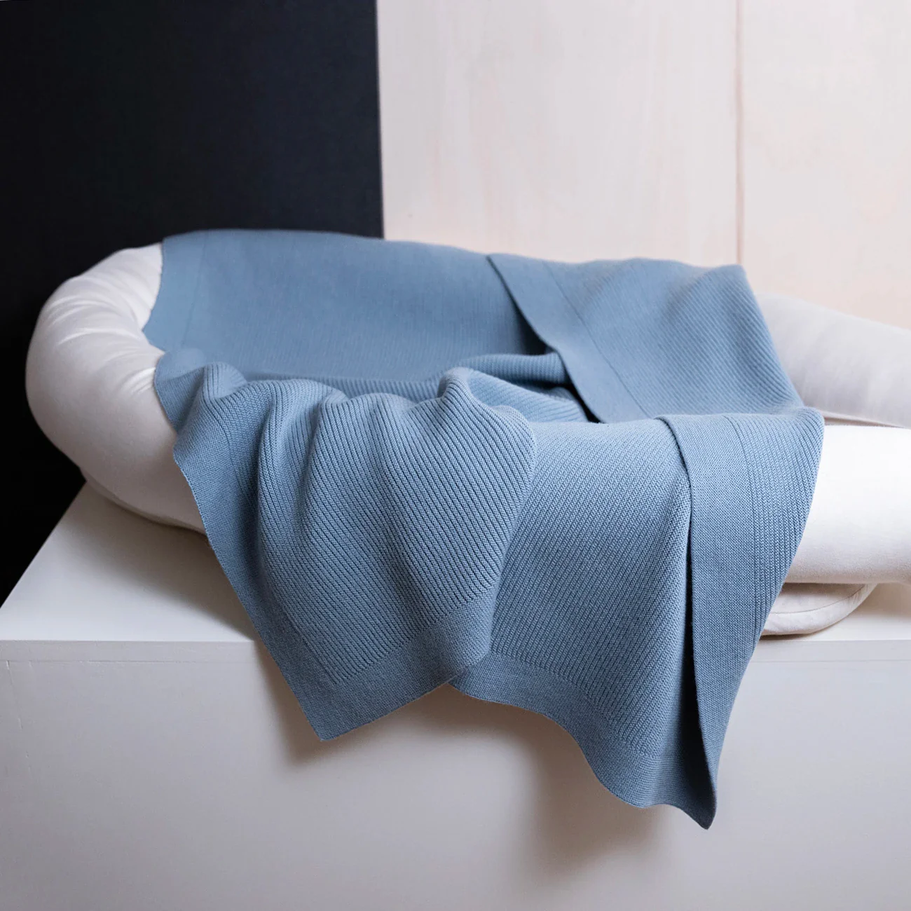 THE WOOLLY RIB BLANKET - blue - Image 9
