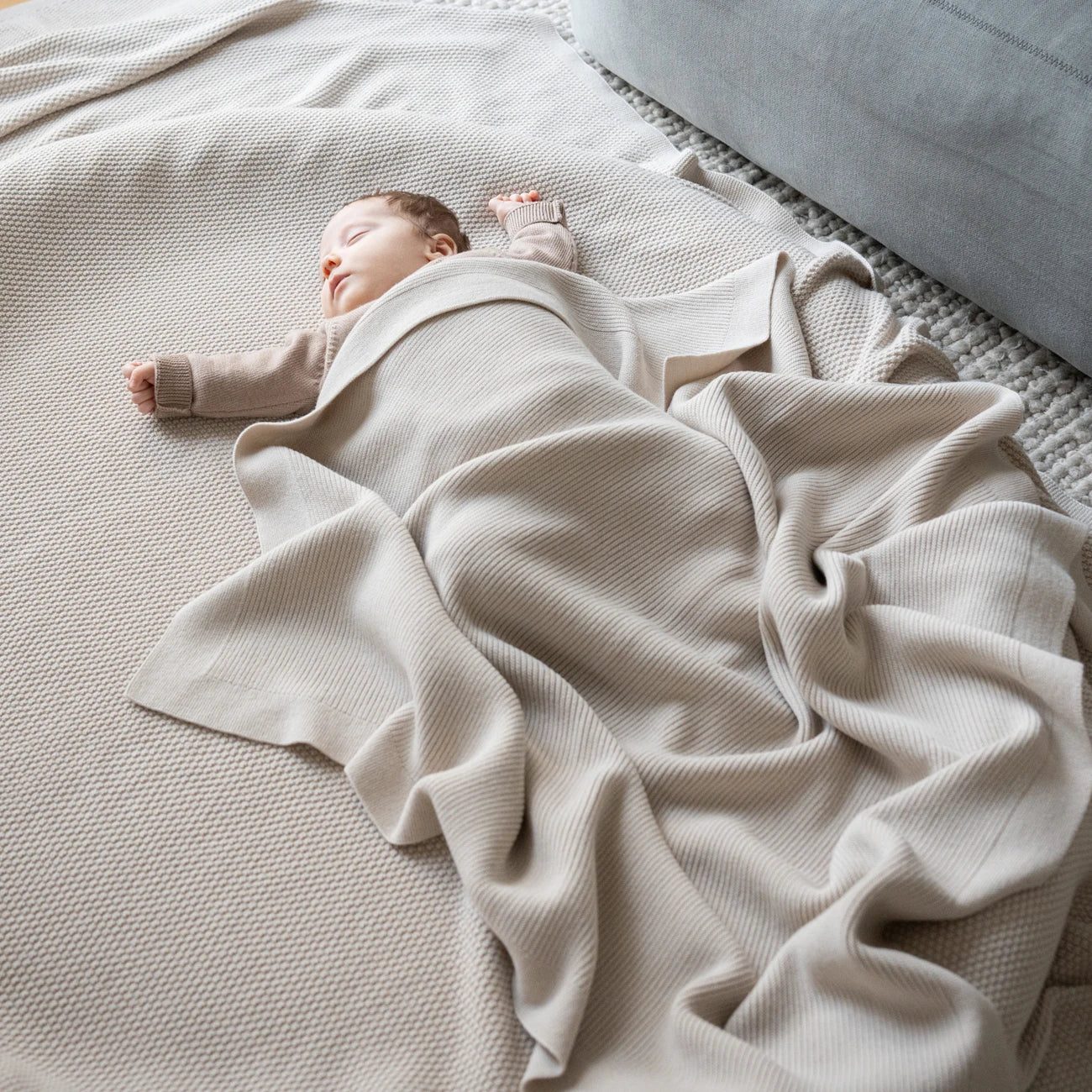 THE WOOLLY RIB BLANKET - sand - Image 7