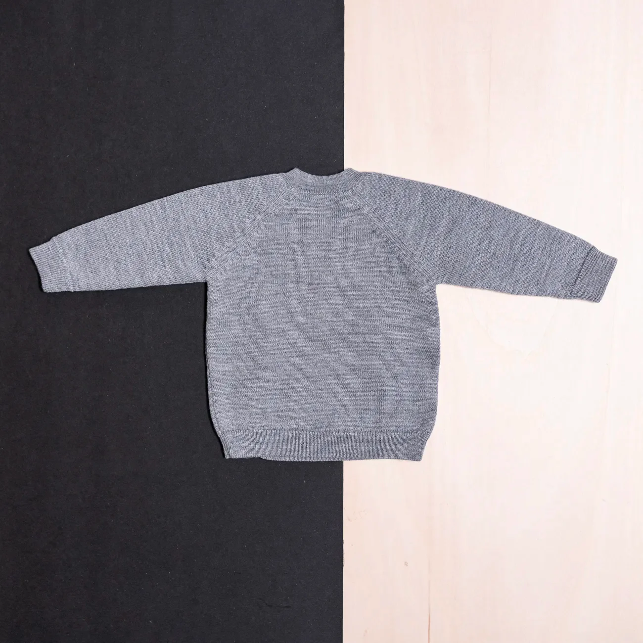 THE WOOLLY SWEATER - cloud grey - Image 10